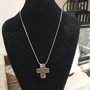 Rare Retired Silpada Silver Cross Necklace | N0732